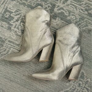 Dolce Vita Nestly gold boots